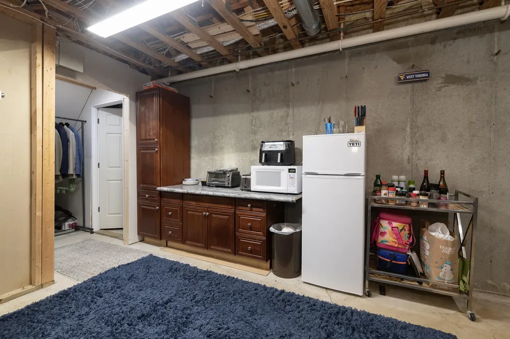37 Summerset Drive Oshtemo Charter Township MI 49009
