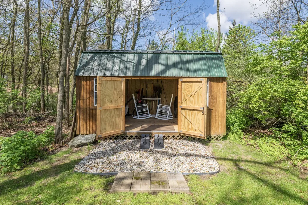 37 Summerset Drive Oshtemo Charter Township MI 49009
