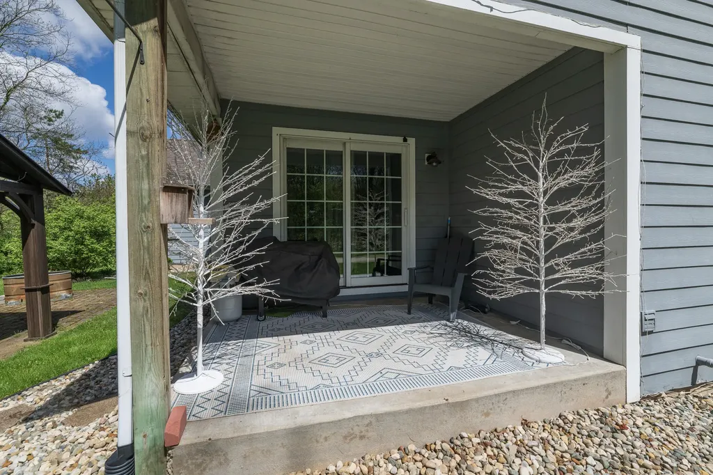 37 Summerset Drive Oshtemo Charter Township MI 49009