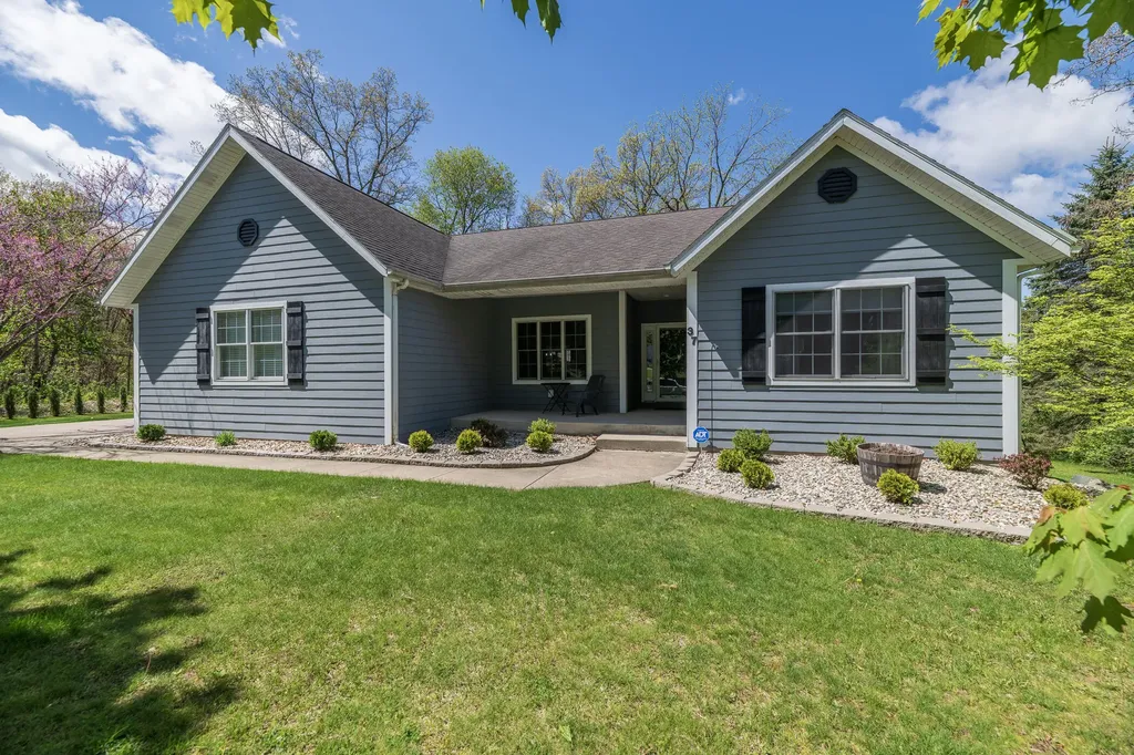 37 Summerset Drive Oshtemo Charter Township MI 49009