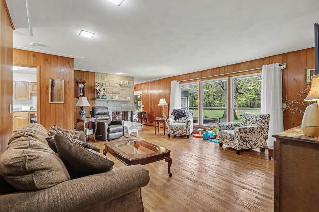 8690 E Main Street Comstock Charter Township MI 49053