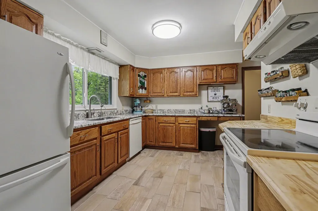 8690 E Main Street Comstock Charter Township MI 49053