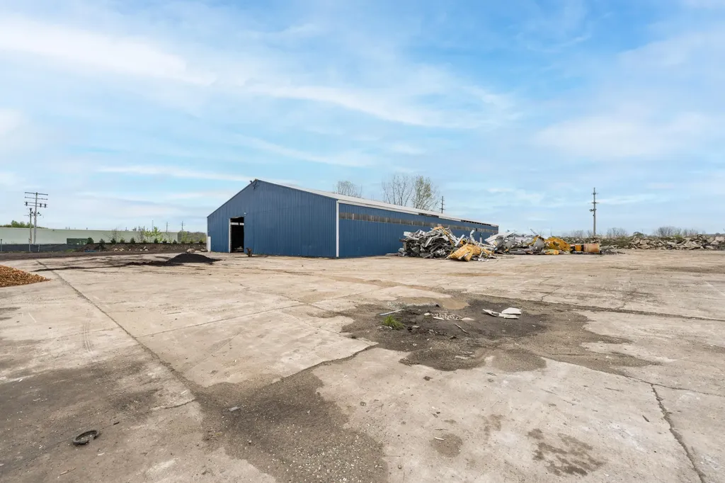 101 Bishop Springfield City MI 49037