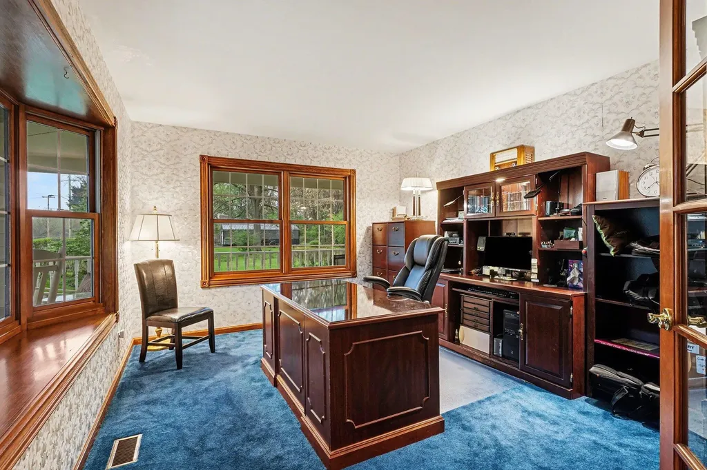 4961 Beechwood Drive Hope Township MI 49046