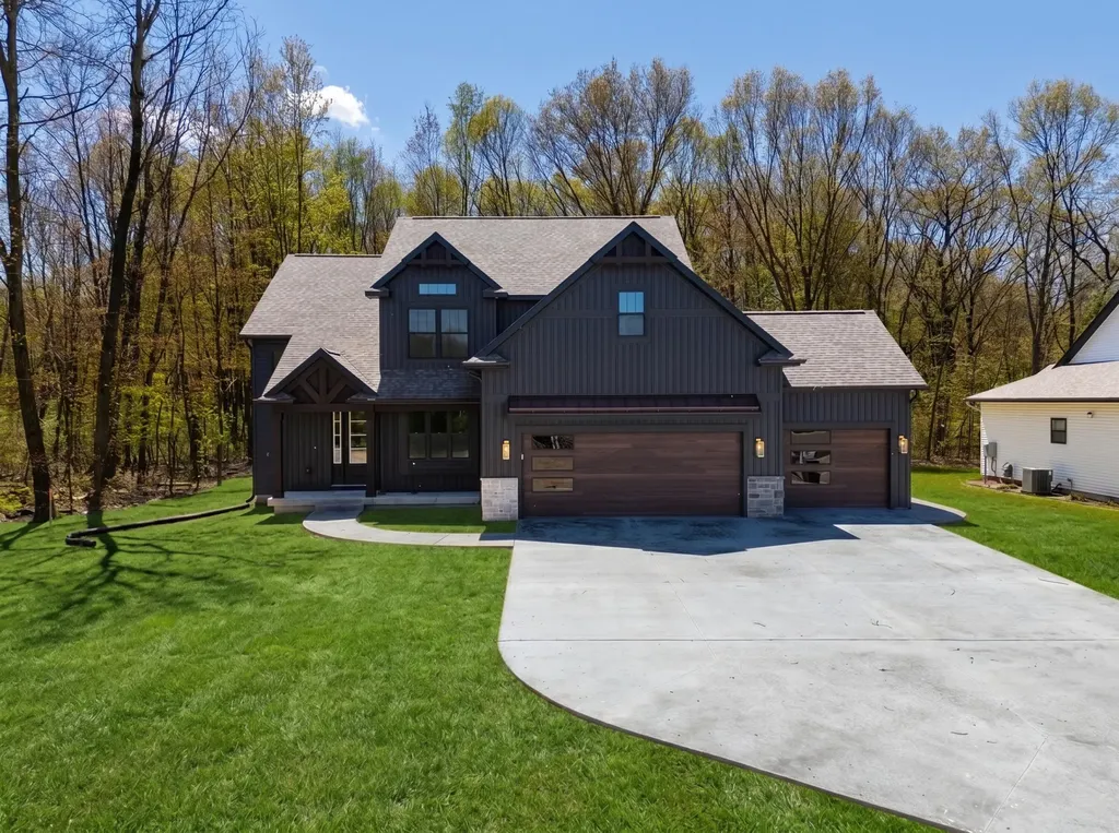 9941 Honey Creek Trail Portage City MI 49024