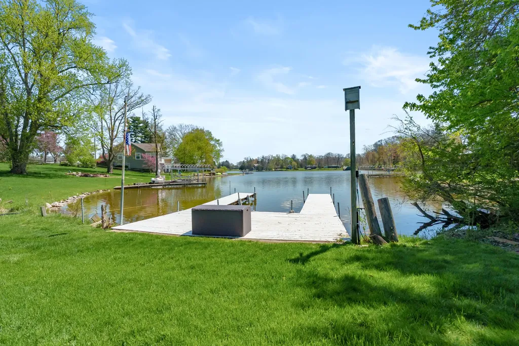 51545 Summit Street Paw Paw Township MI 49079