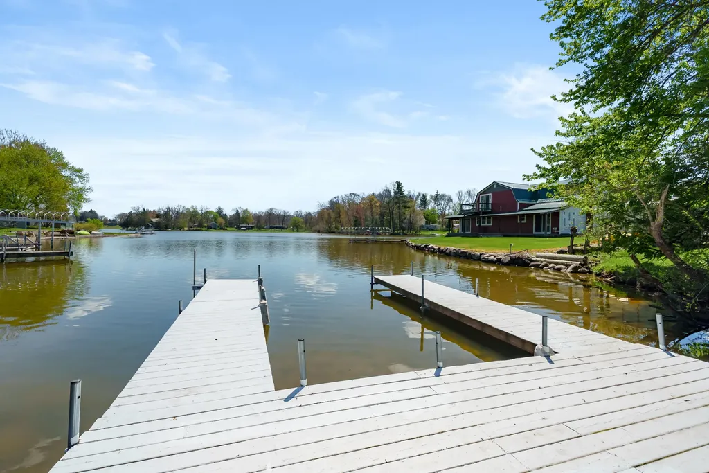 51545 Summit Street Paw Paw Township MI 49079