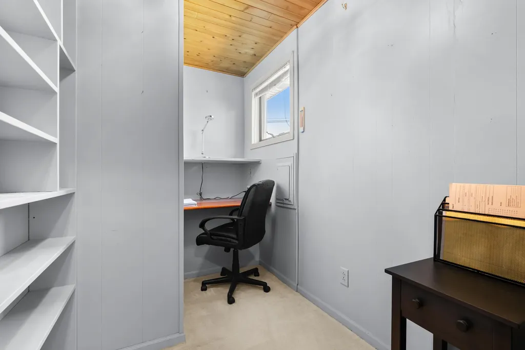 51545 Summit Street Paw Paw Township MI 49079