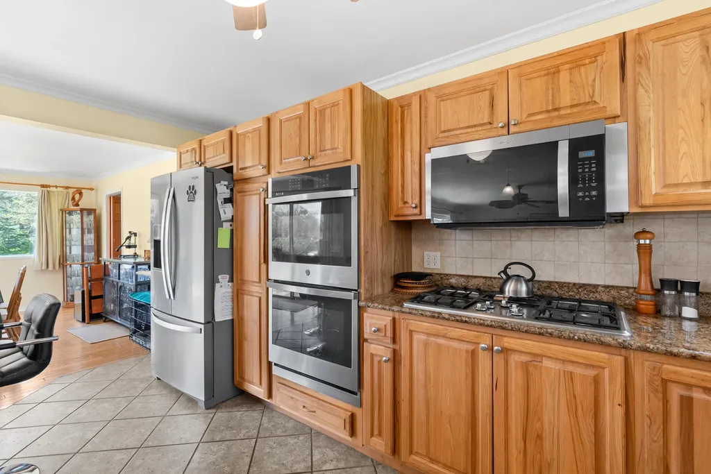 51545 Summit Street Paw Paw Township MI 49079