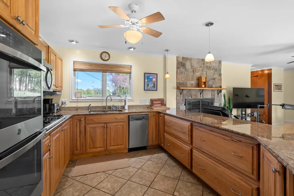 51545 Summit Street Paw Paw Township MI 49079