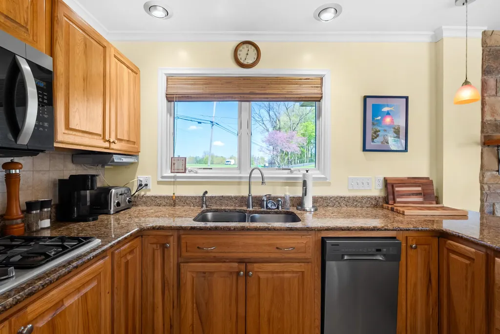 51545 Summit Street Paw Paw Township MI 49079
