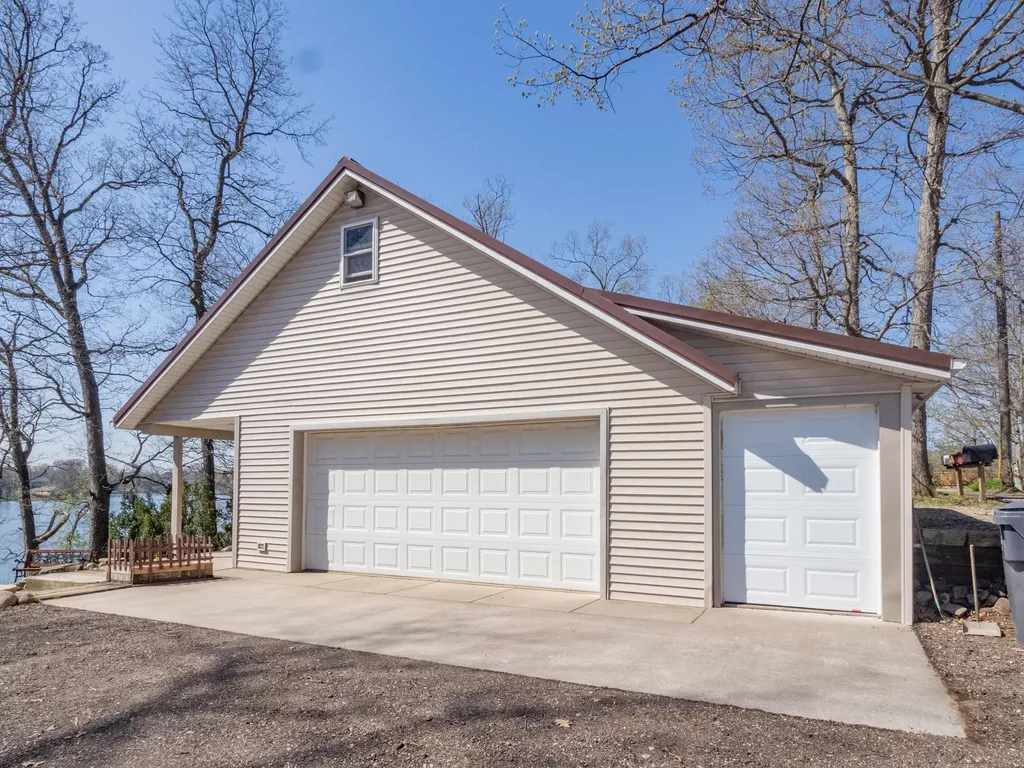 11915 Lakeway Street Prairieville Township MI 49080