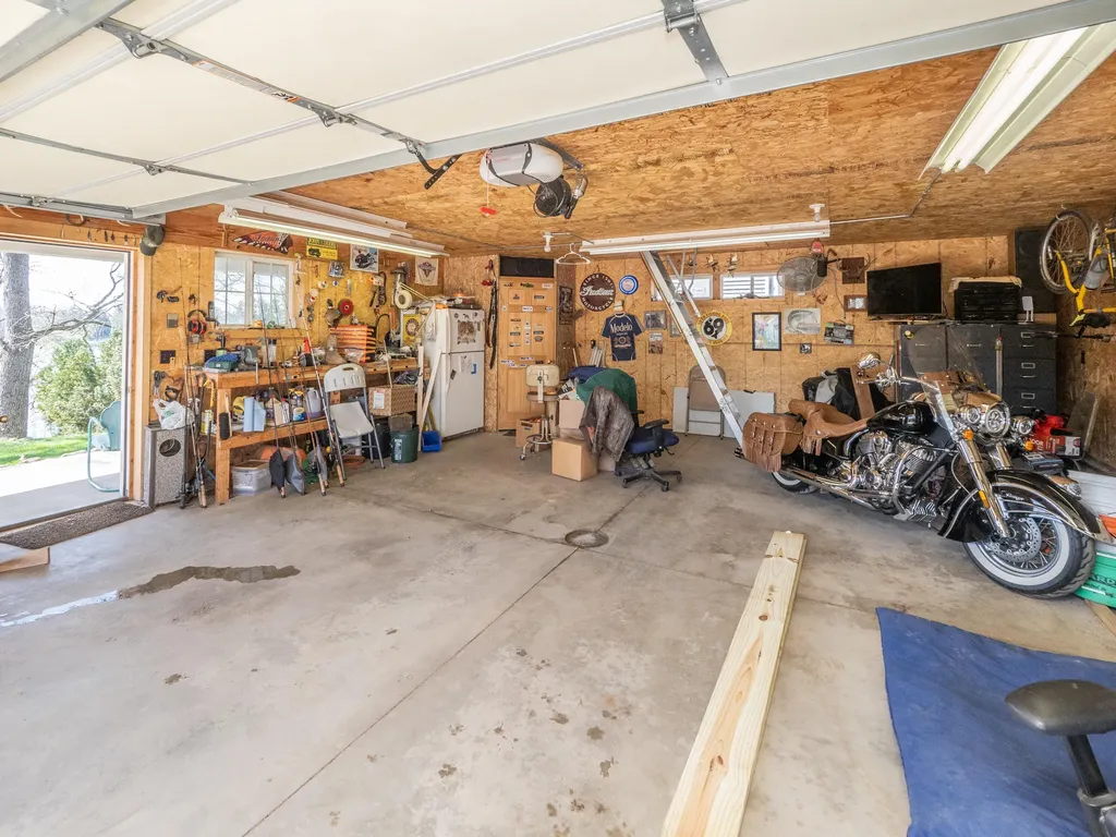 11915 Lakeway Street Prairieville Township MI 49080