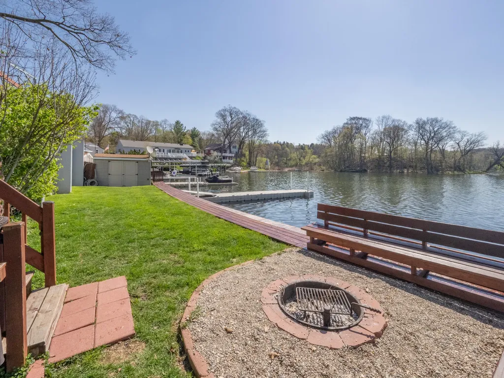 11915 Lakeway Street Prairieville Township MI 49080