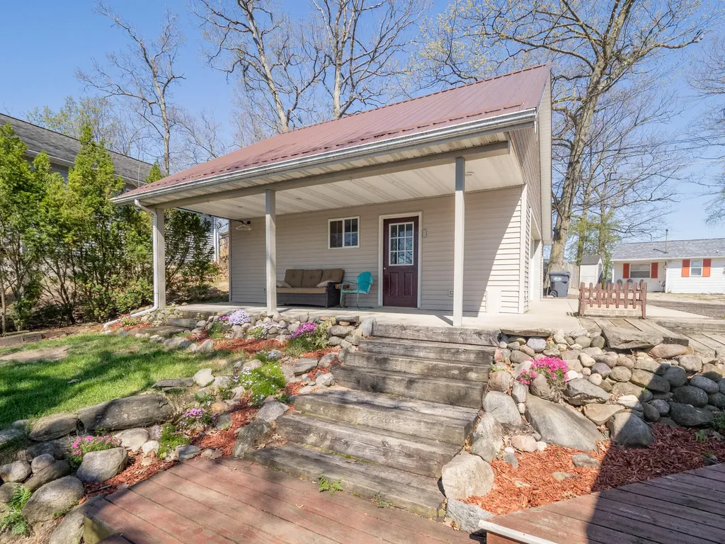 11915 Lakeway Street Prairieville Township MI 49080