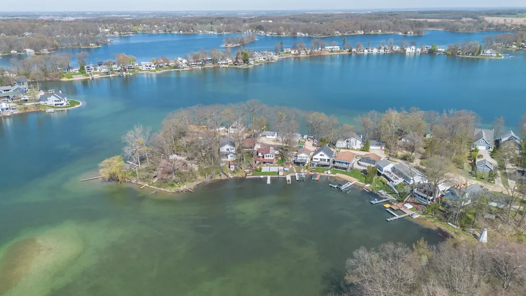 11915 Lakeway Street Prairieville Township MI 49080