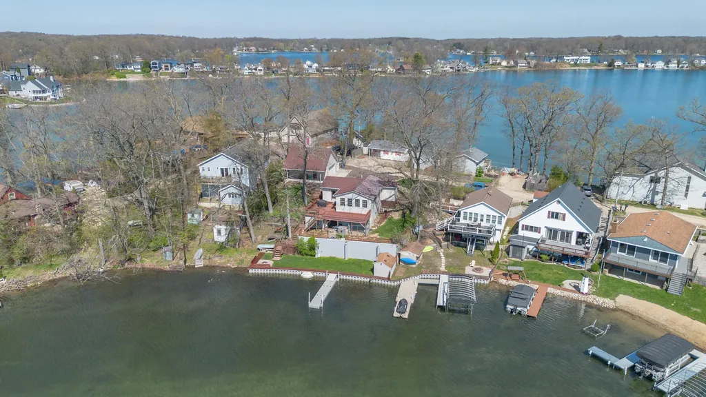 11915 Lakeway Street Prairieville Township MI 49080