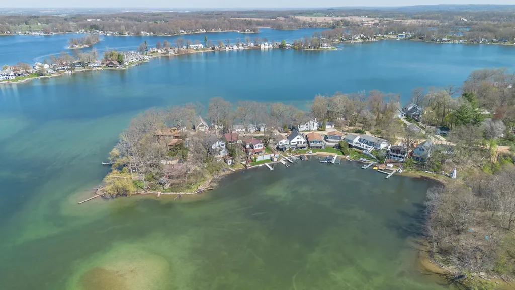11915 Lakeway Street Prairieville Township MI 49080
