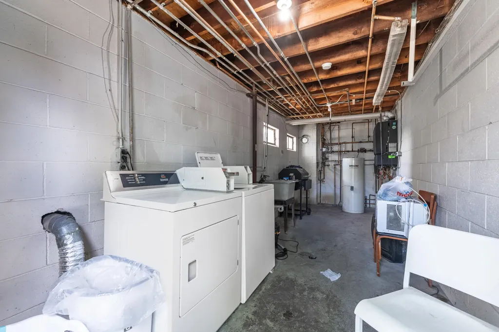 411 Stanwood Street Kalamazoo City MI 49006
