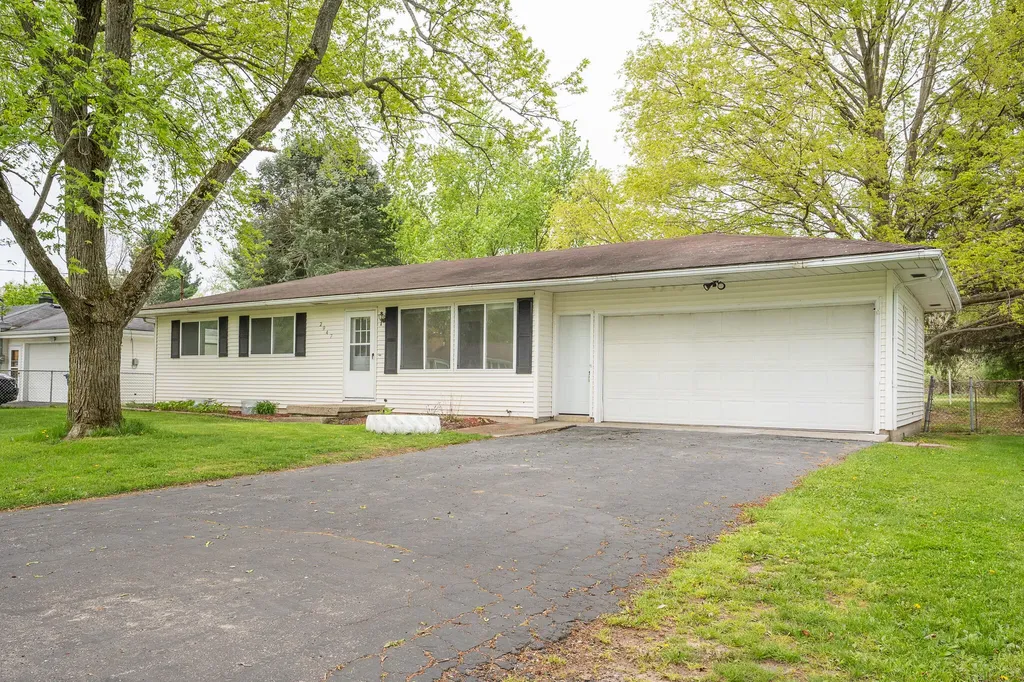 2947 Clarice Street Comstock Charter Township MI 49048
