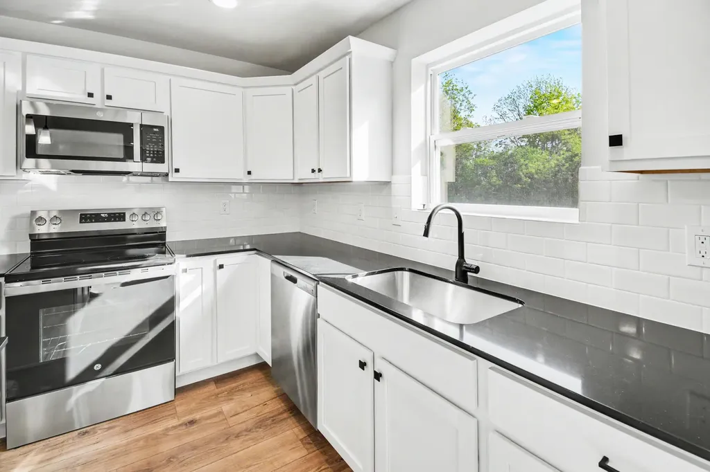 58370 Swenson Street Mattawan Village MI 49071