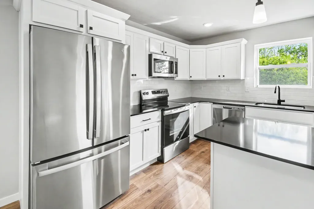 58370 Swenson Street Mattawan Village MI 49071