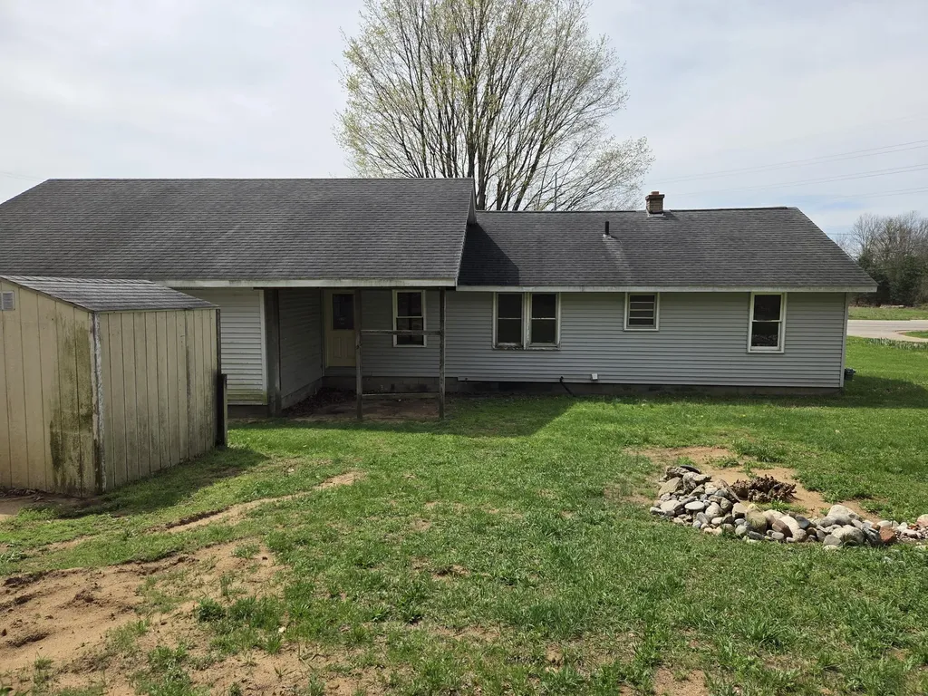 62941 M-40 Antwerp Township MI 49065