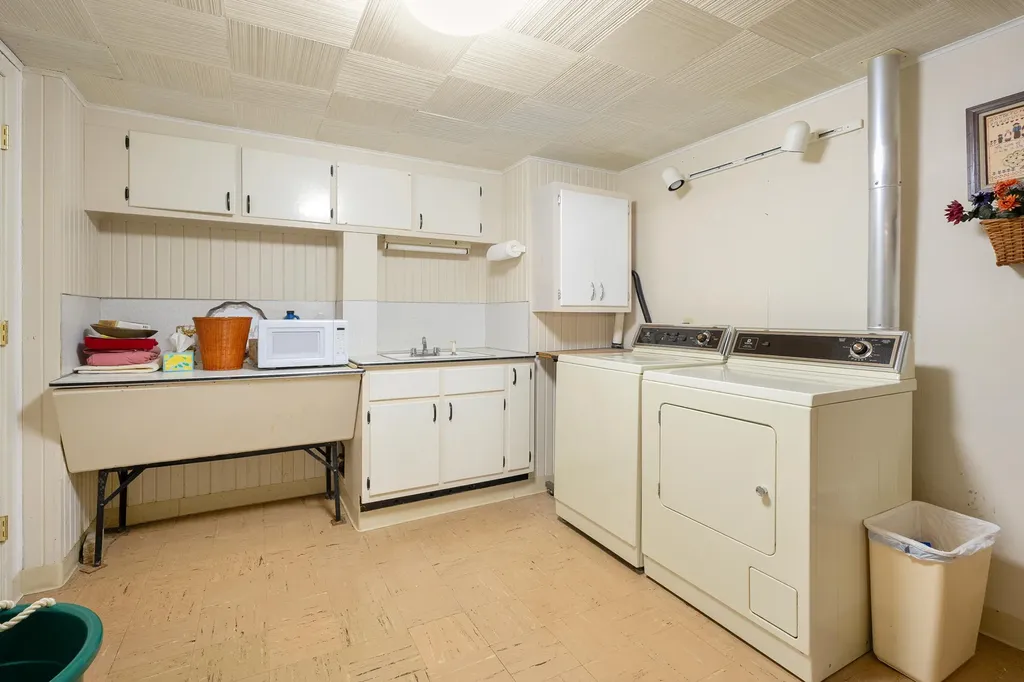 10320 Douglas Avenue Cooper Charter Township MI 49080