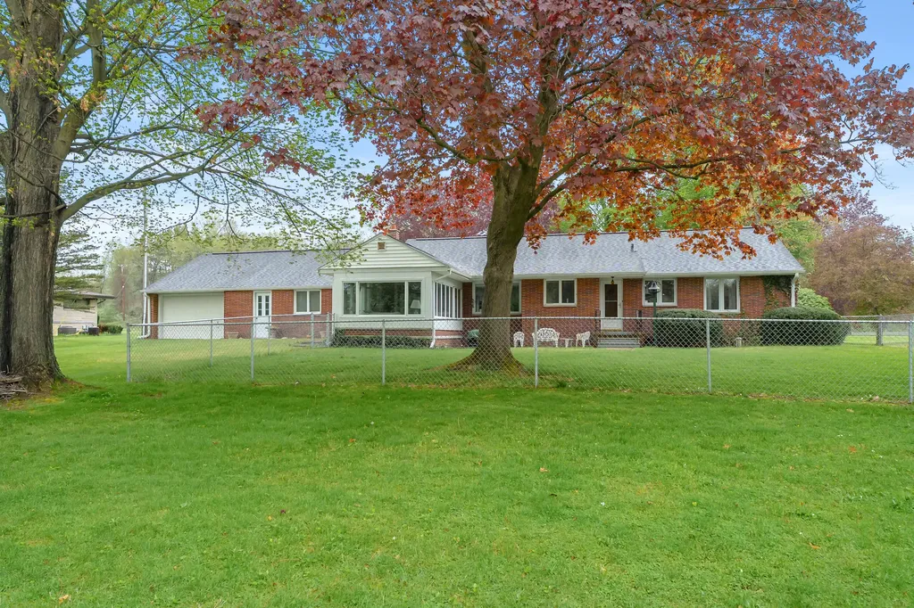 10320 Douglas Avenue Cooper Charter Township MI 49080