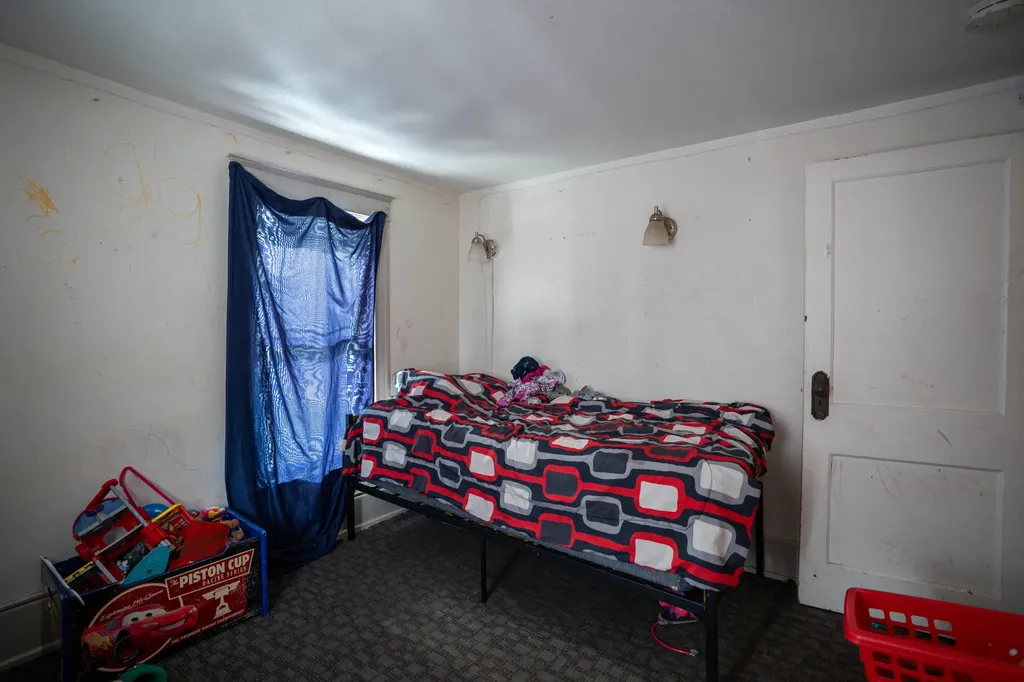 1525 W Saginaw Street Lansing City MI 48915