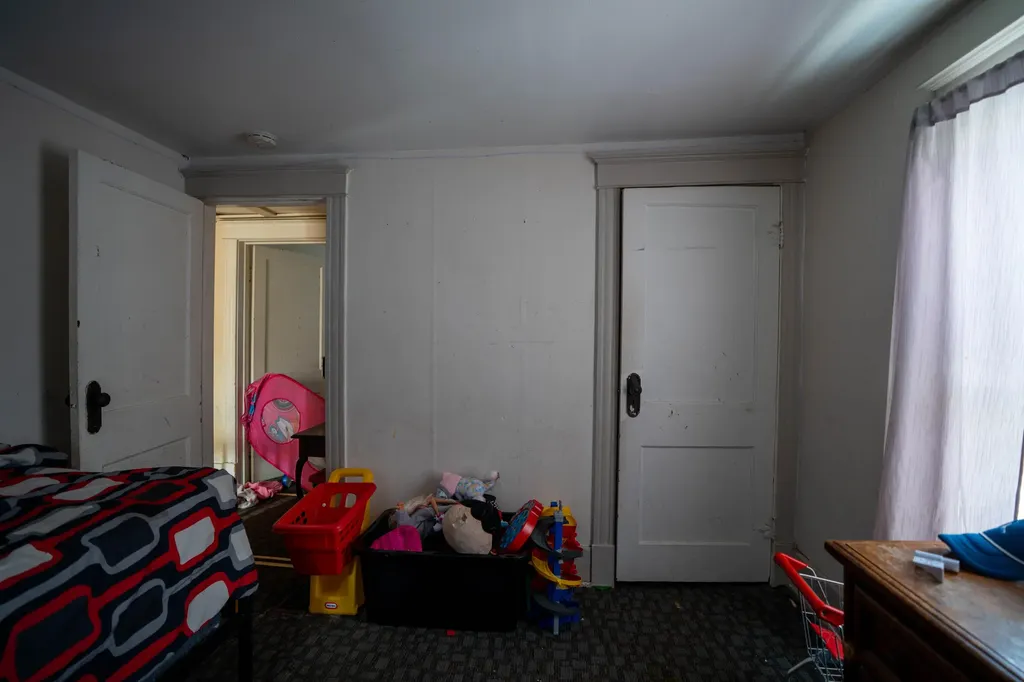 1525 W Saginaw Street Lansing City MI 48915