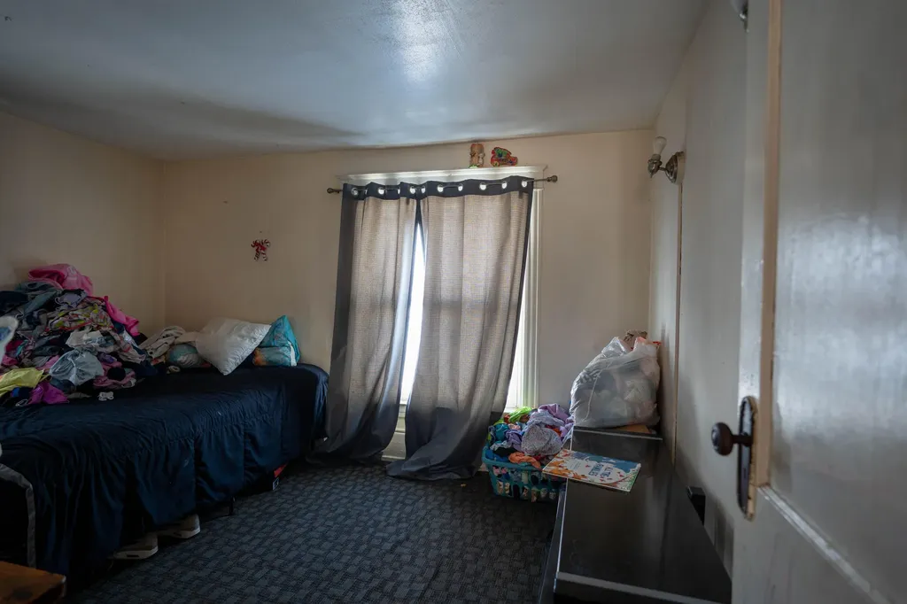 1525 W Saginaw Street Lansing City MI 48915