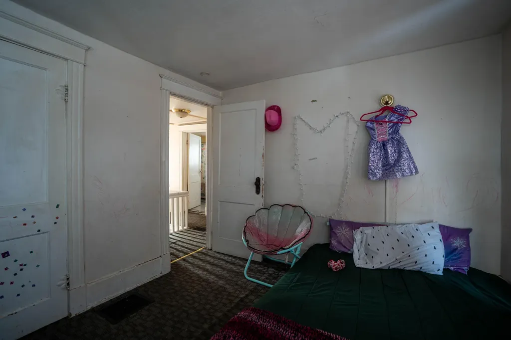 1525 W Saginaw Street Lansing City MI 48915