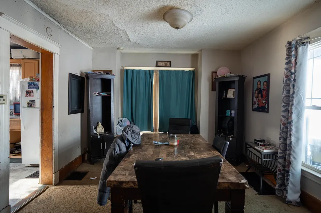 1525 W Saginaw Street Lansing City MI 48915