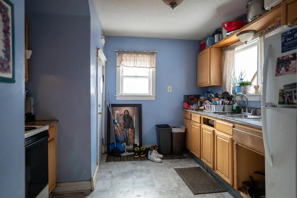 1525 W Saginaw Street Lansing City MI 48915
