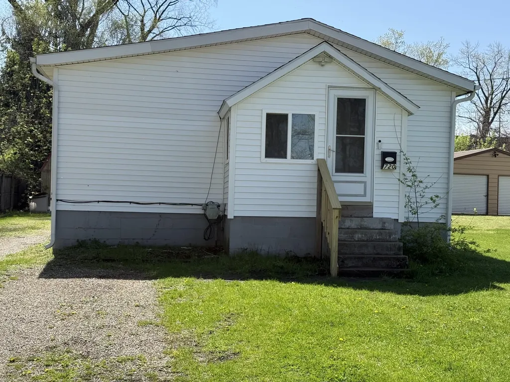 720 Ray Street Kalamazoo City MI 49048
