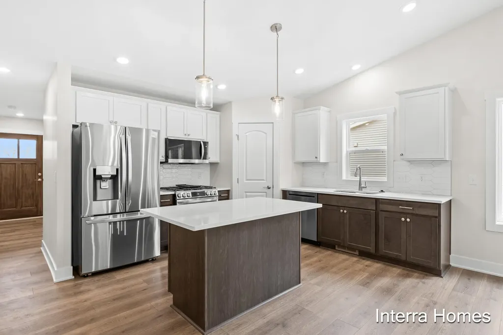 1571 N Village Circle Oshtemo Charter Township MI 49009