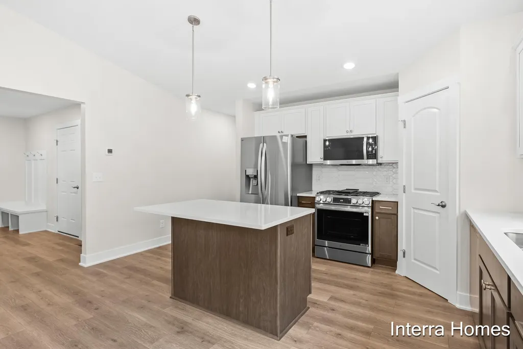 1571 N Village Circle Oshtemo Charter Township MI 49009
