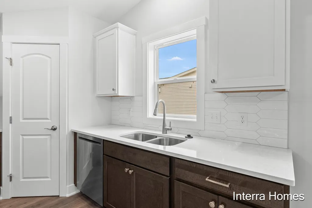 1571 N Village Circle Oshtemo Charter Township MI 49009