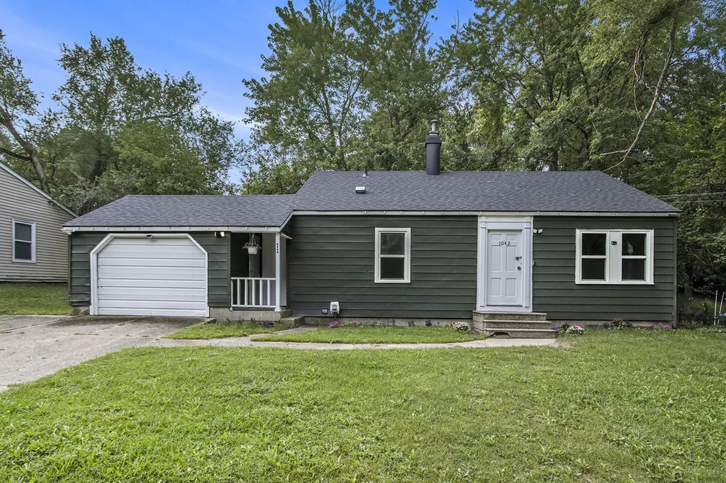 1042 E Mosel Avenue Kalamazoo Charter Township MI 49004