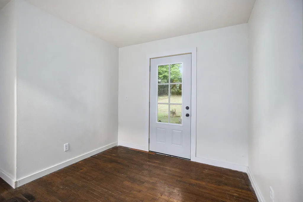 1042 E Mosel Avenue Kalamazoo Charter Township MI 49004