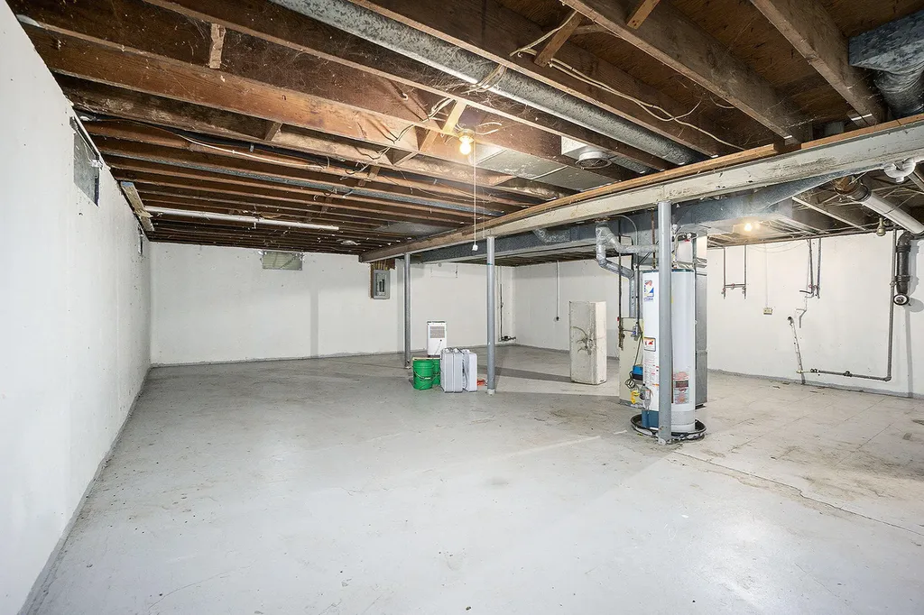 1042 E Mosel Avenue Kalamazoo Charter Township MI 49004