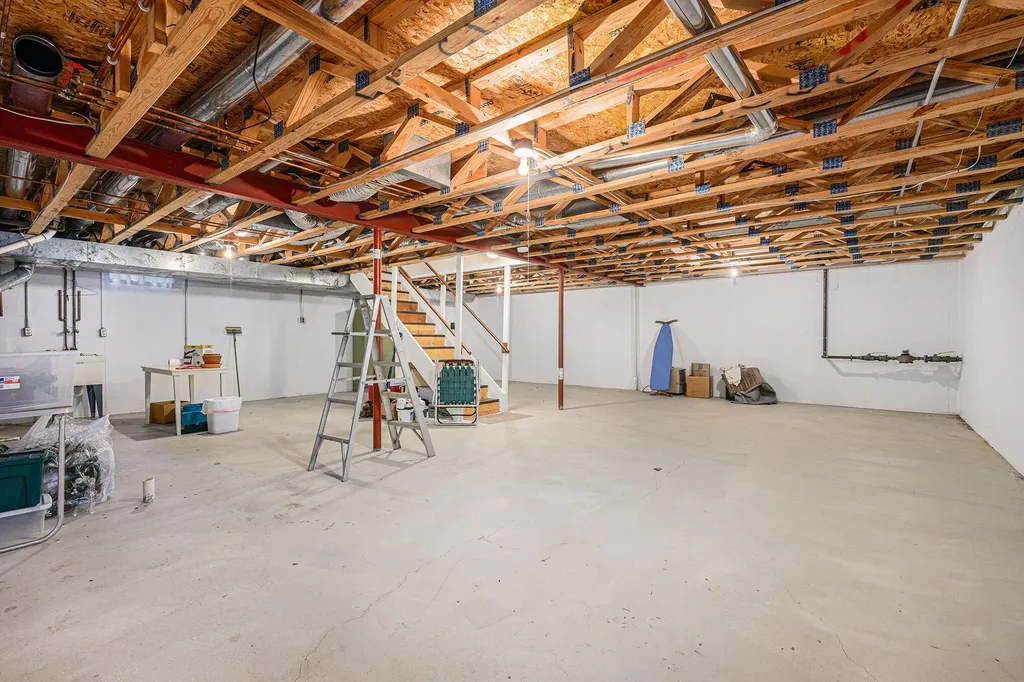 4886 Weston Avenue Kalamazoo Charter Township MI 49006