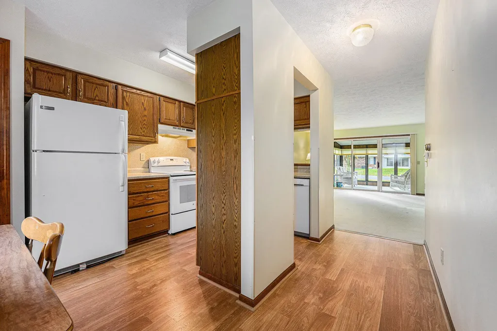 4886 Weston Avenue Kalamazoo Charter Township MI 49006