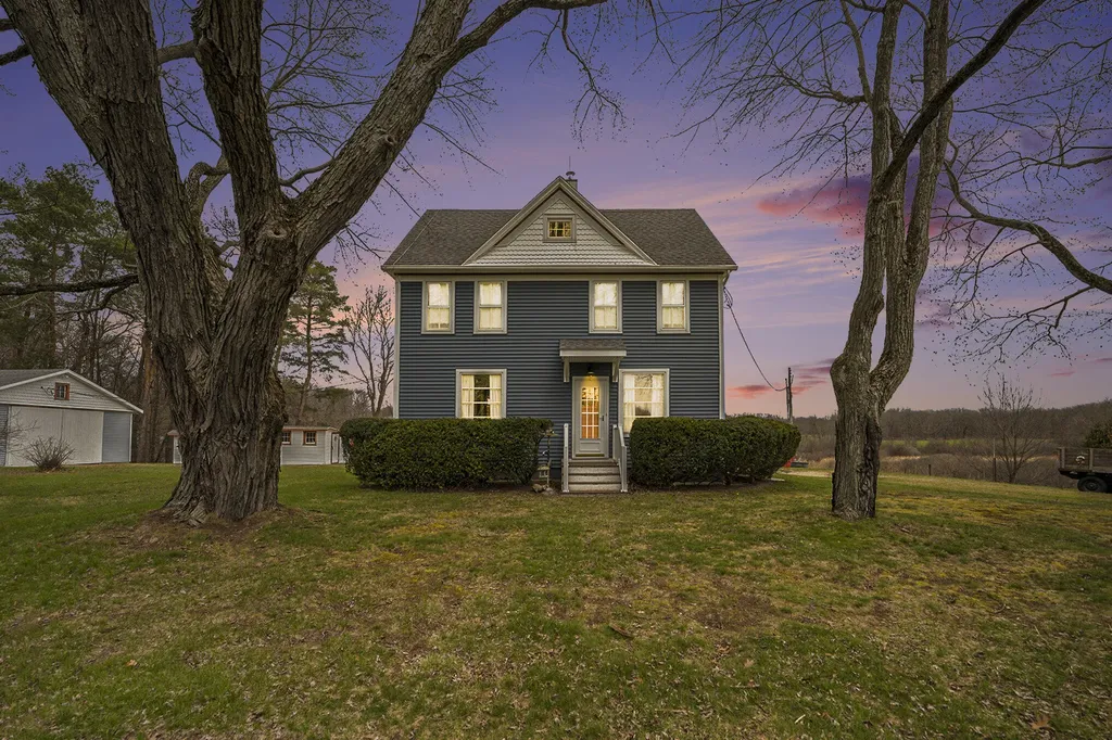 5233 124th Avenue Manlius Township MI 49408