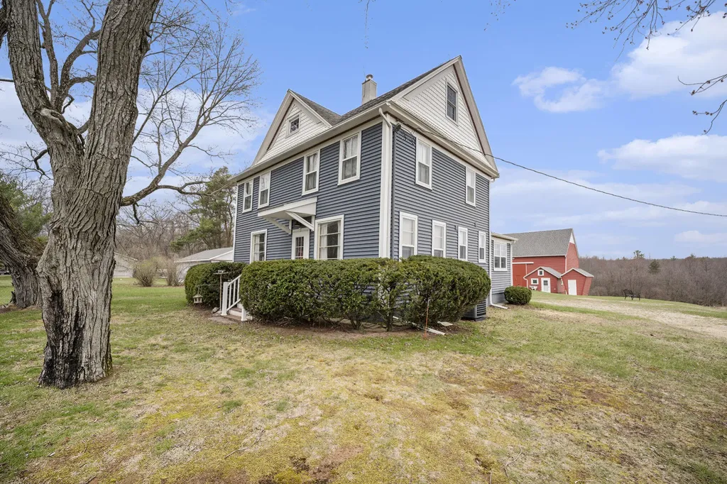 5233 124th Avenue Manlius Township MI 49408