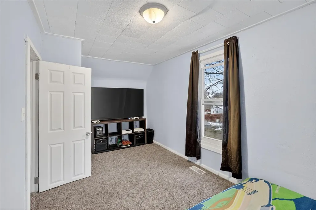 620 E Green Street Marshall City MI 49068