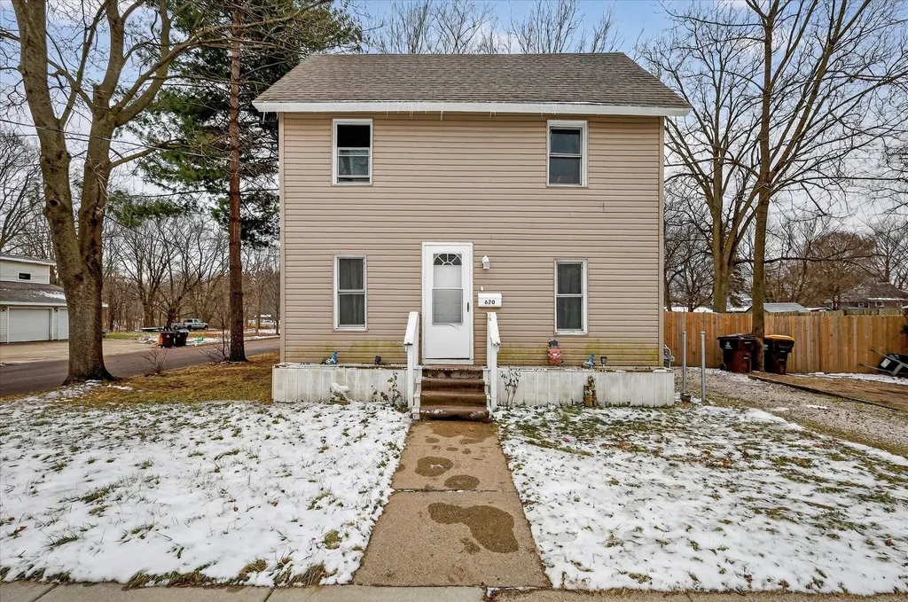 620 E Green Street Marshall City MI 49068