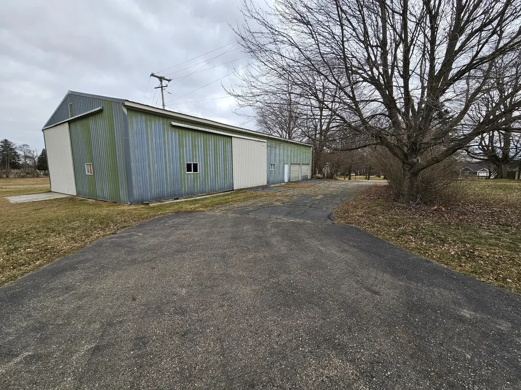 66598 Territorial Road Lawrence Township MI 49064