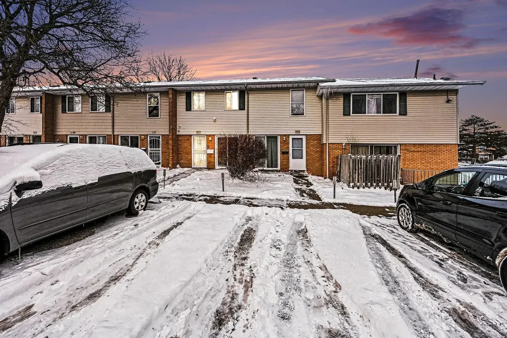 3407 Kenbrooke Court Kalamazoo City MI 49006